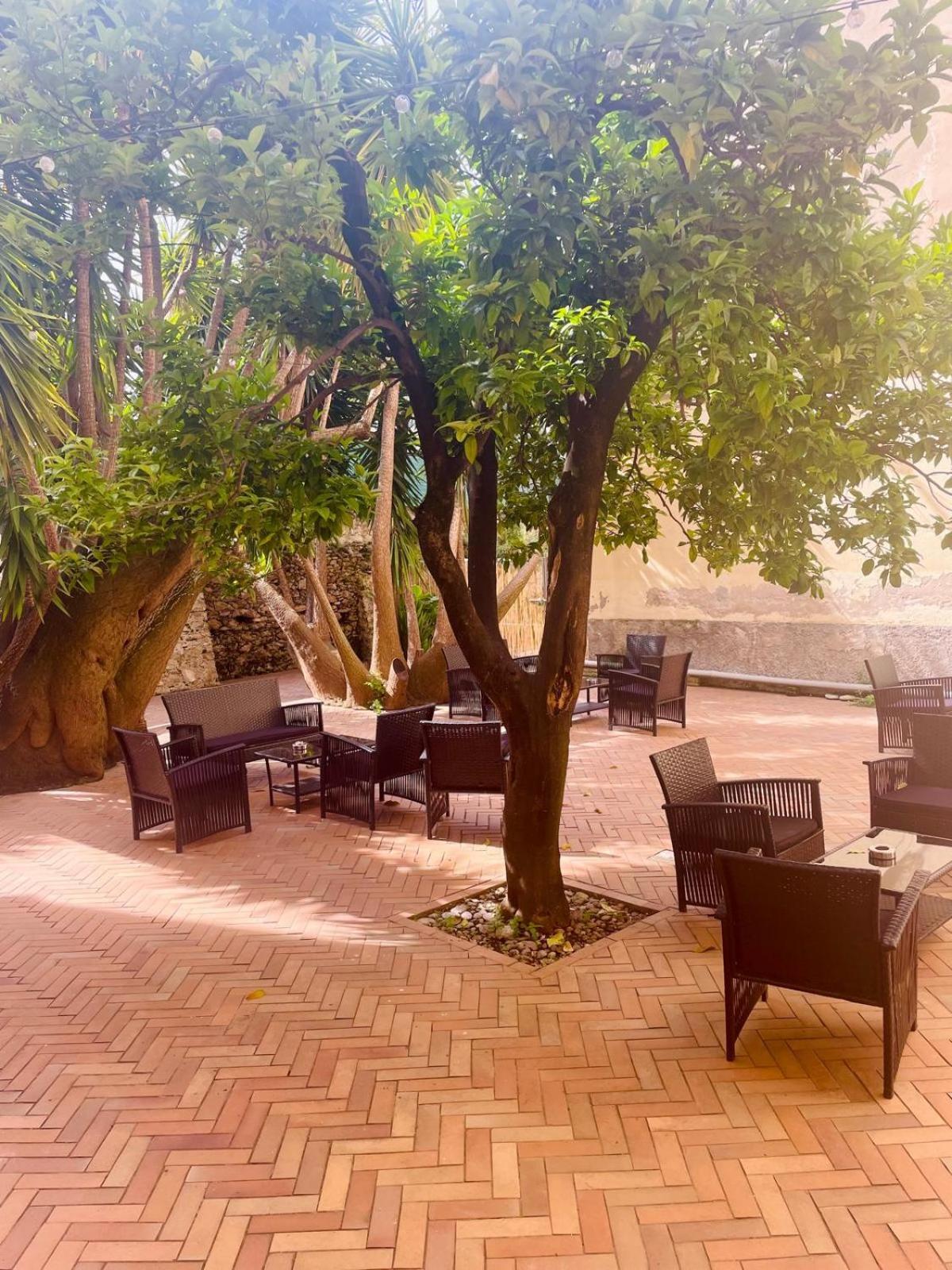 Hotel Florenz Finale Ligure Exterior photo
