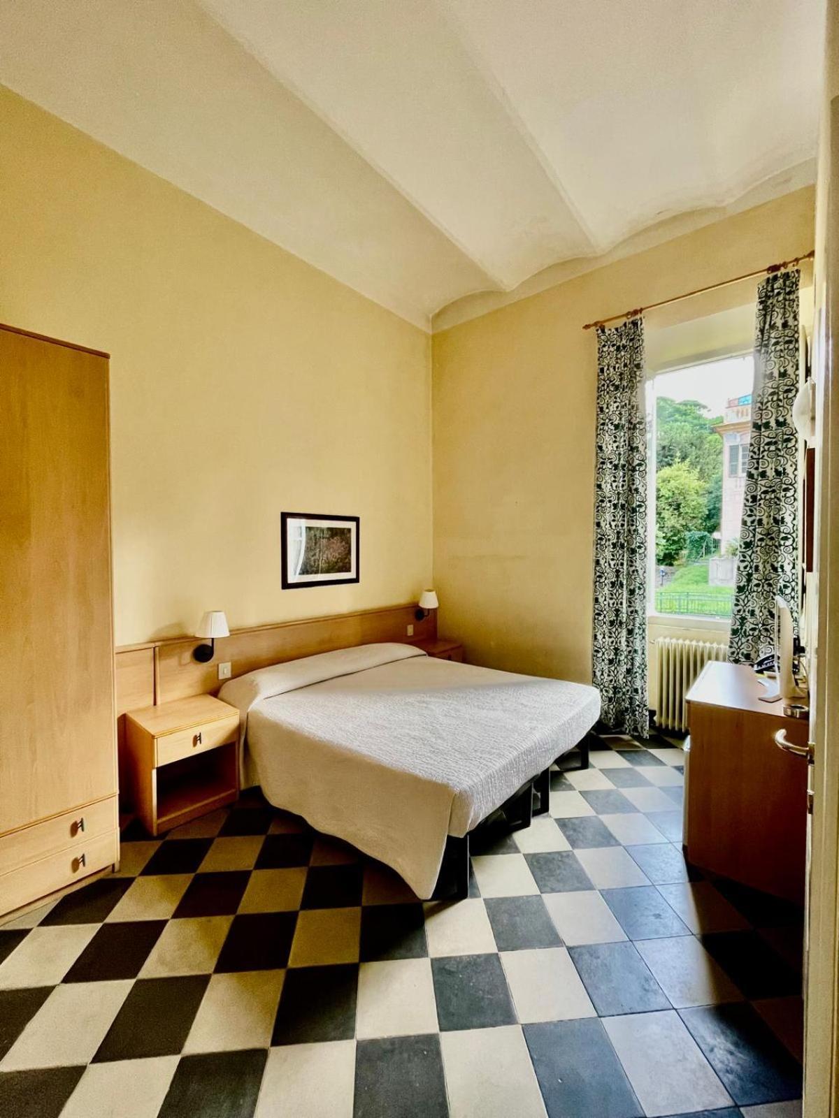 Hotel Florenz Finale Ligure Exterior photo